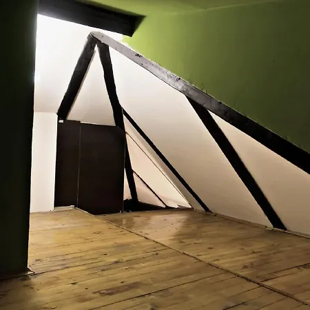 Apartman 1913 *